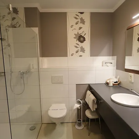 Deutscher Hof Hotel 3*