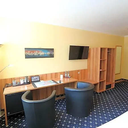 Deutscher Hof Hotel 3*